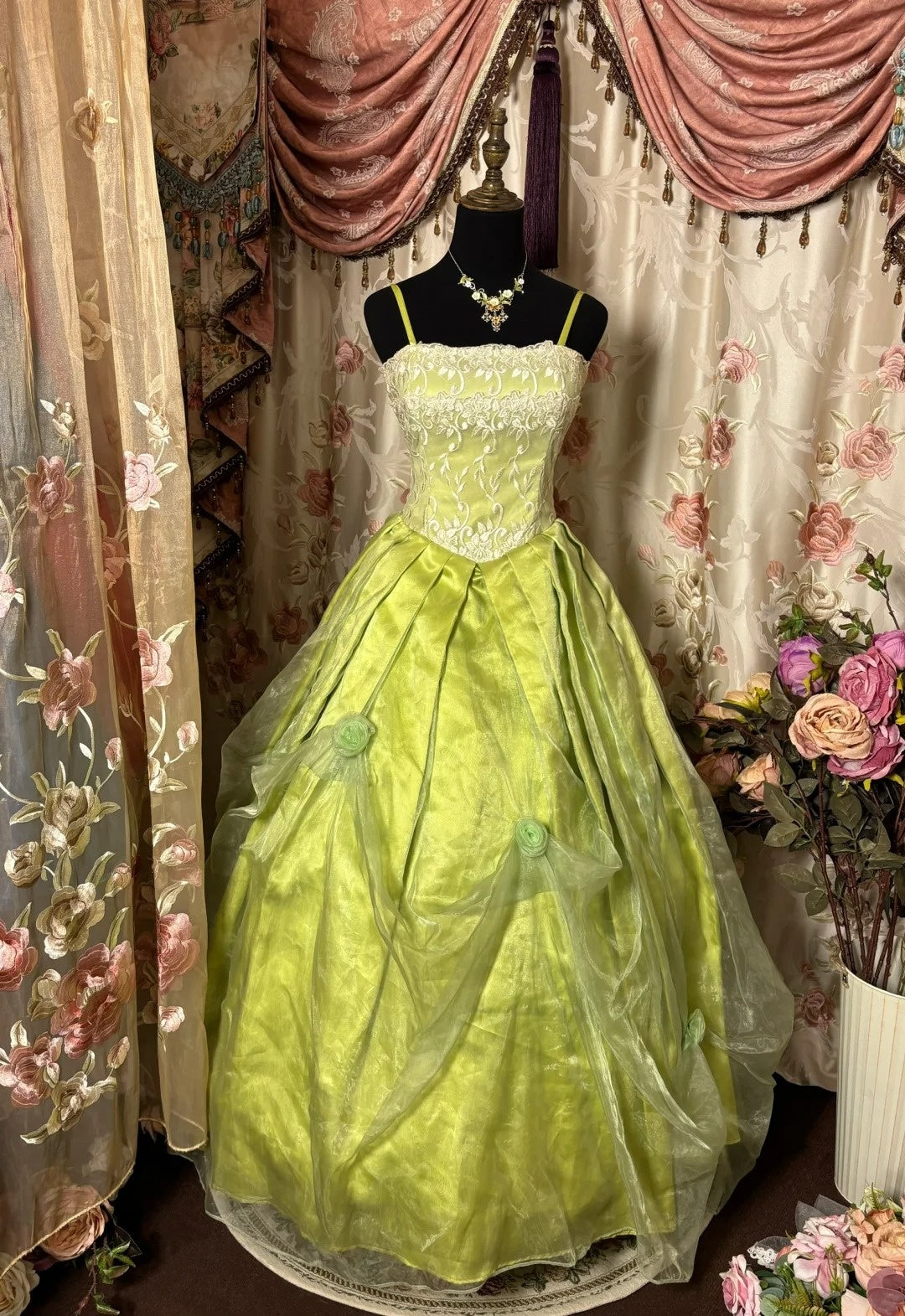 French Style A-Line Spaghetti Strap Prom Dress Lace Tulle Handmade Flowers Green Evening Gowns AP2792