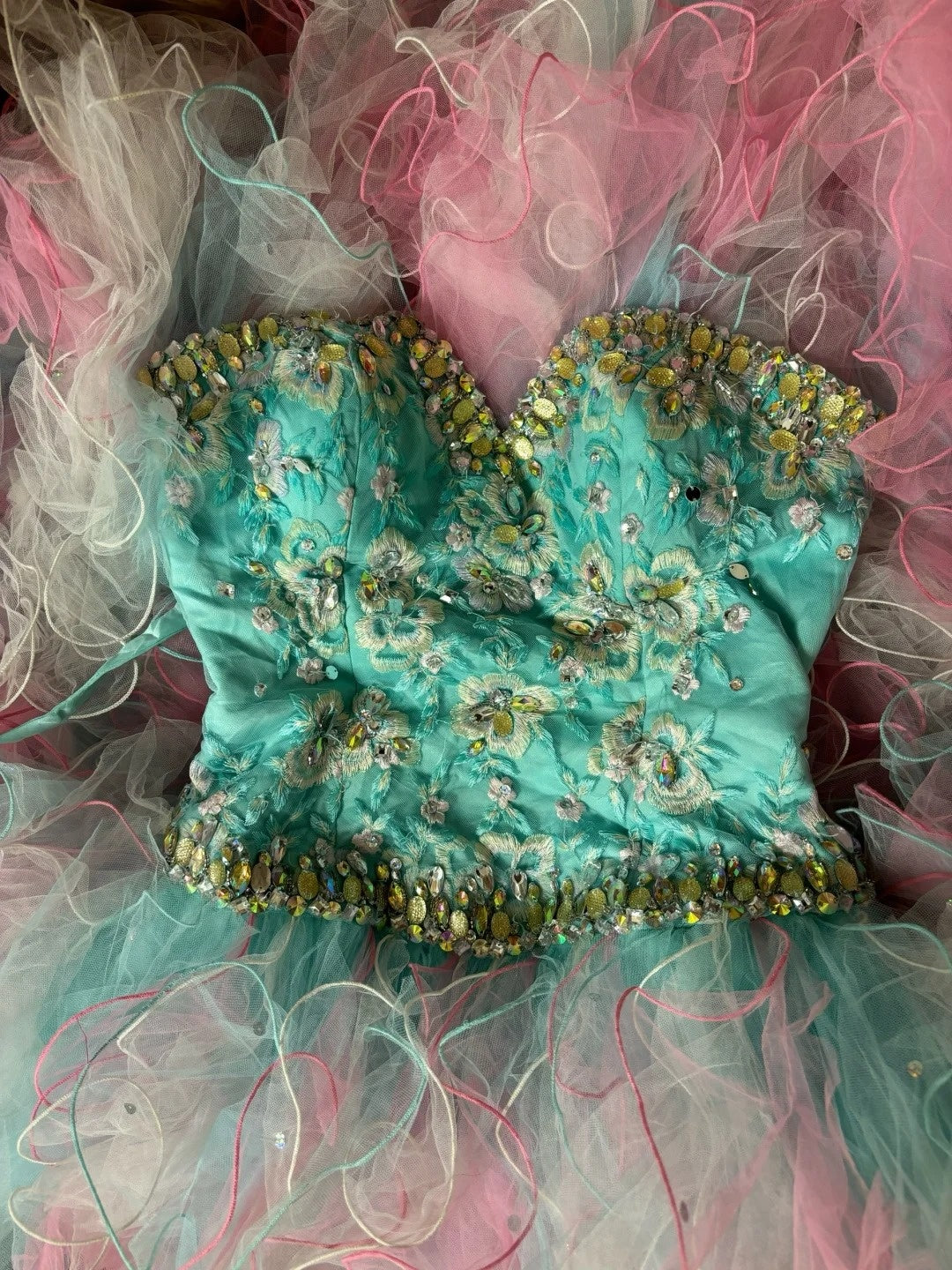 Bling A-Line Strapless Evening Dresses Embroidery Beaded Rhinestones Prom Dress AP2802