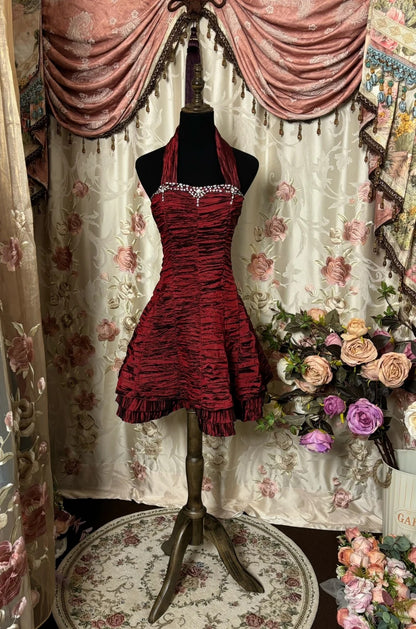 Fabulous A-Line Halter Neck Birthday Dresses Crystals Pleated Homecoming Dress AP2820