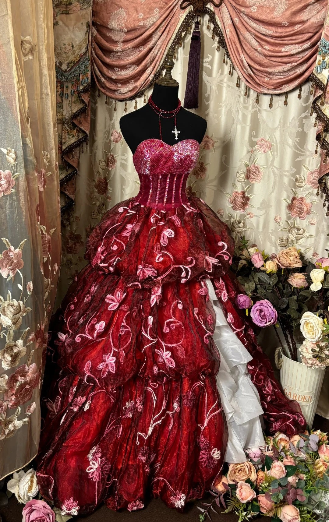 Vintage A-Line Strapless Sweet 16th Gown Red Appliques Sequins Slit Prom Dress AP2832