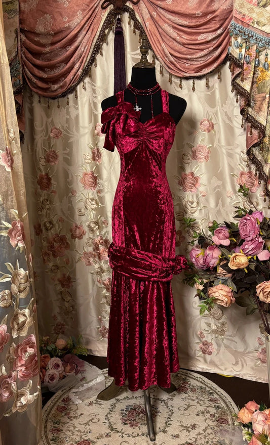 Stunning Halter Neck Sheath Evening Gowns Red Bow Prom Dress AP2843