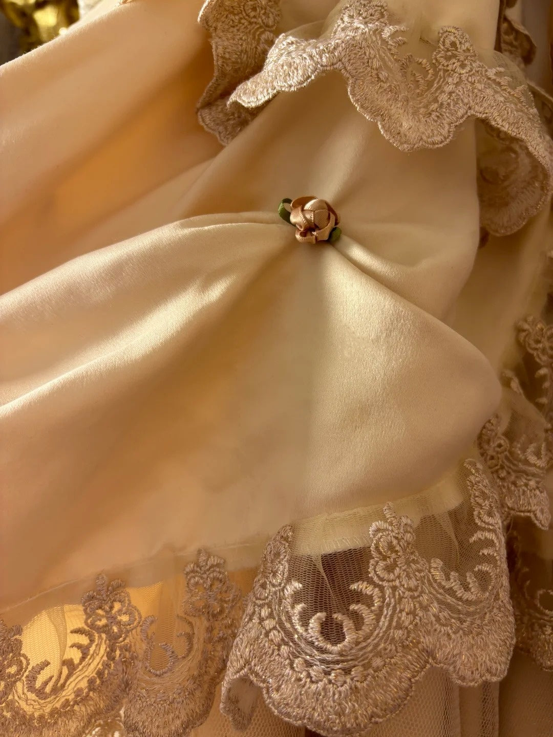 Attractive A-Line Square Neck Prom Dress Ruffles Appliques Lace Satin Evening Dresses AP2864