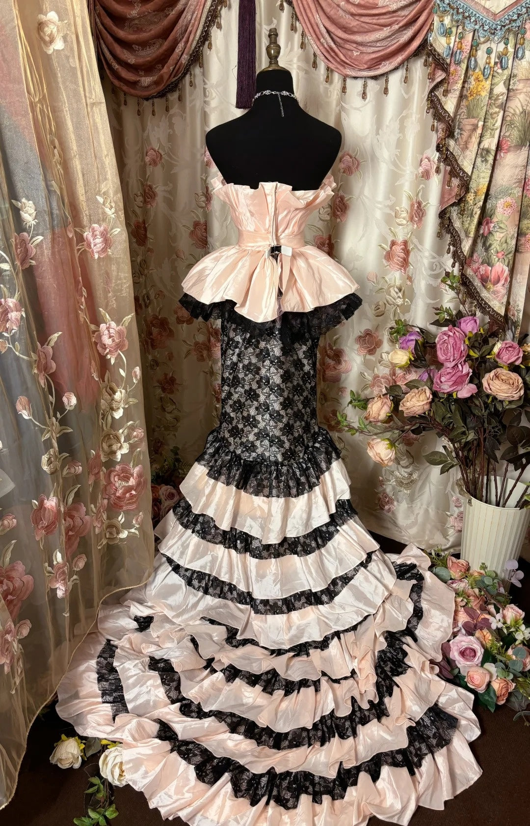 Sexy Strapless Sheath Formal Dresses Satin Applique Sequins Lace Tiered Long Prom Dress AP2865