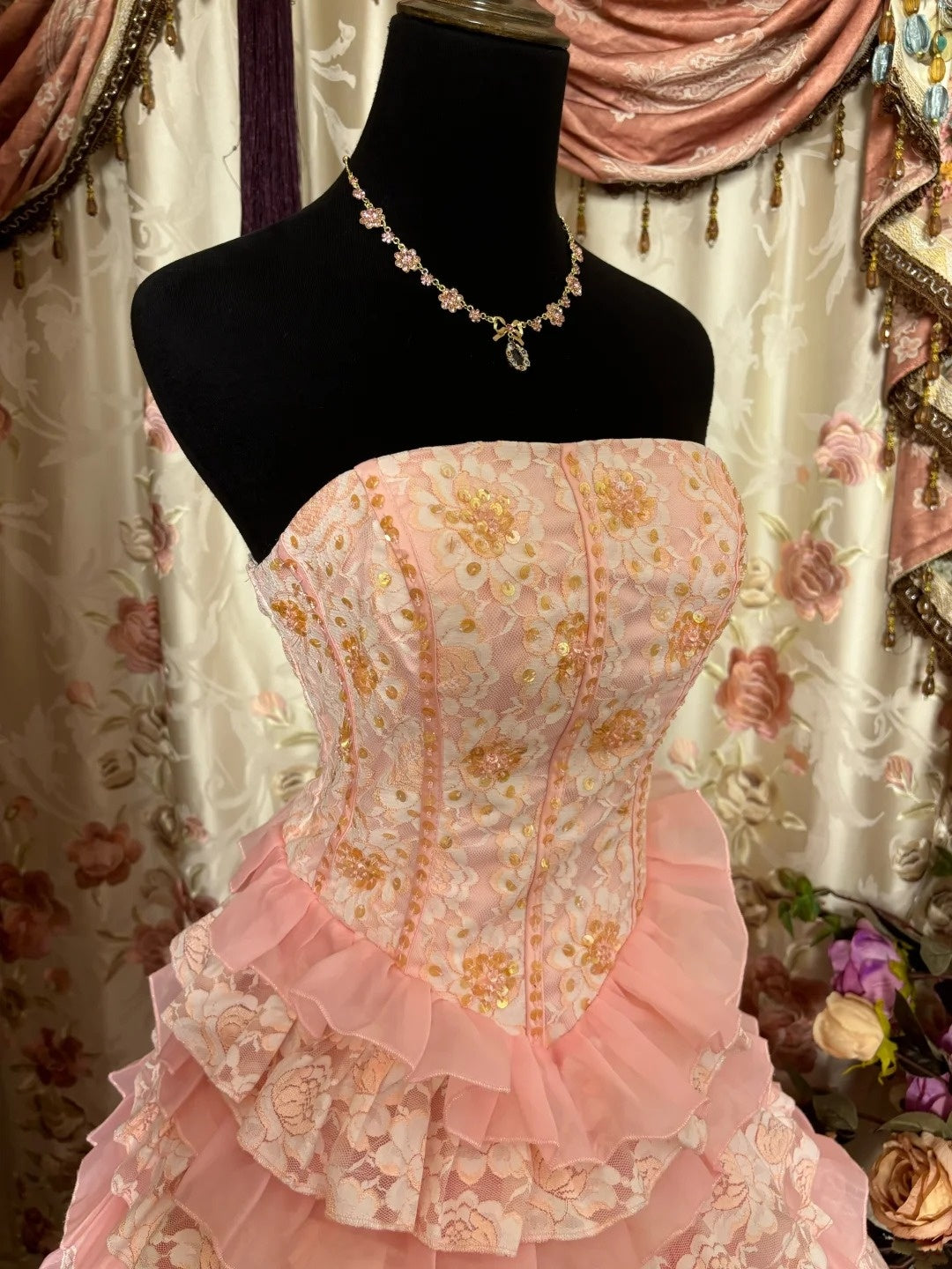 Luxurious A-Line Strapless Sweet 16th Dress Lace Sequins Tiered Prom Dress AP2876