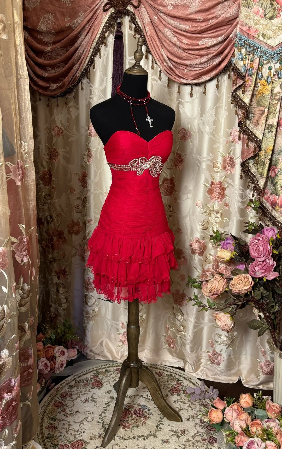 Elegant Strapless A-Line Birthday Outfits Beading Red Tiered Homecoming Dress AP2879