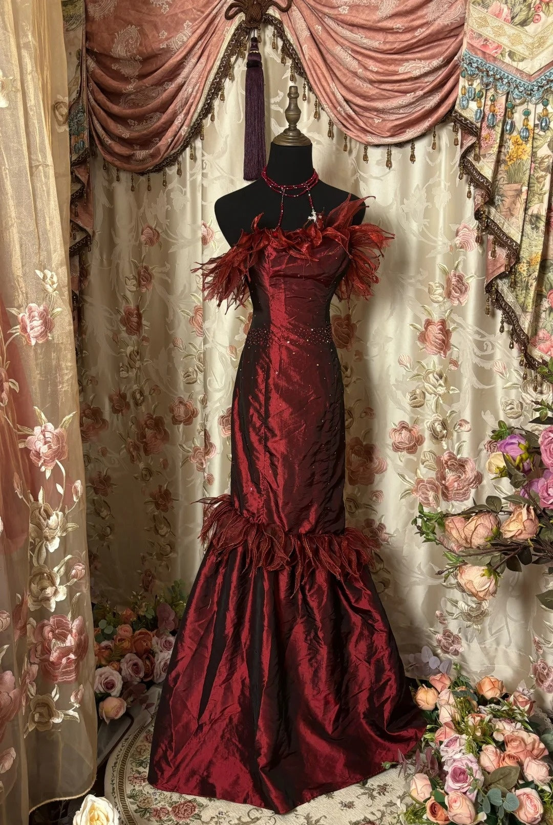 Red Mermaid Strapless Formal Dresses Feather Sequins Prom Dress AP2882