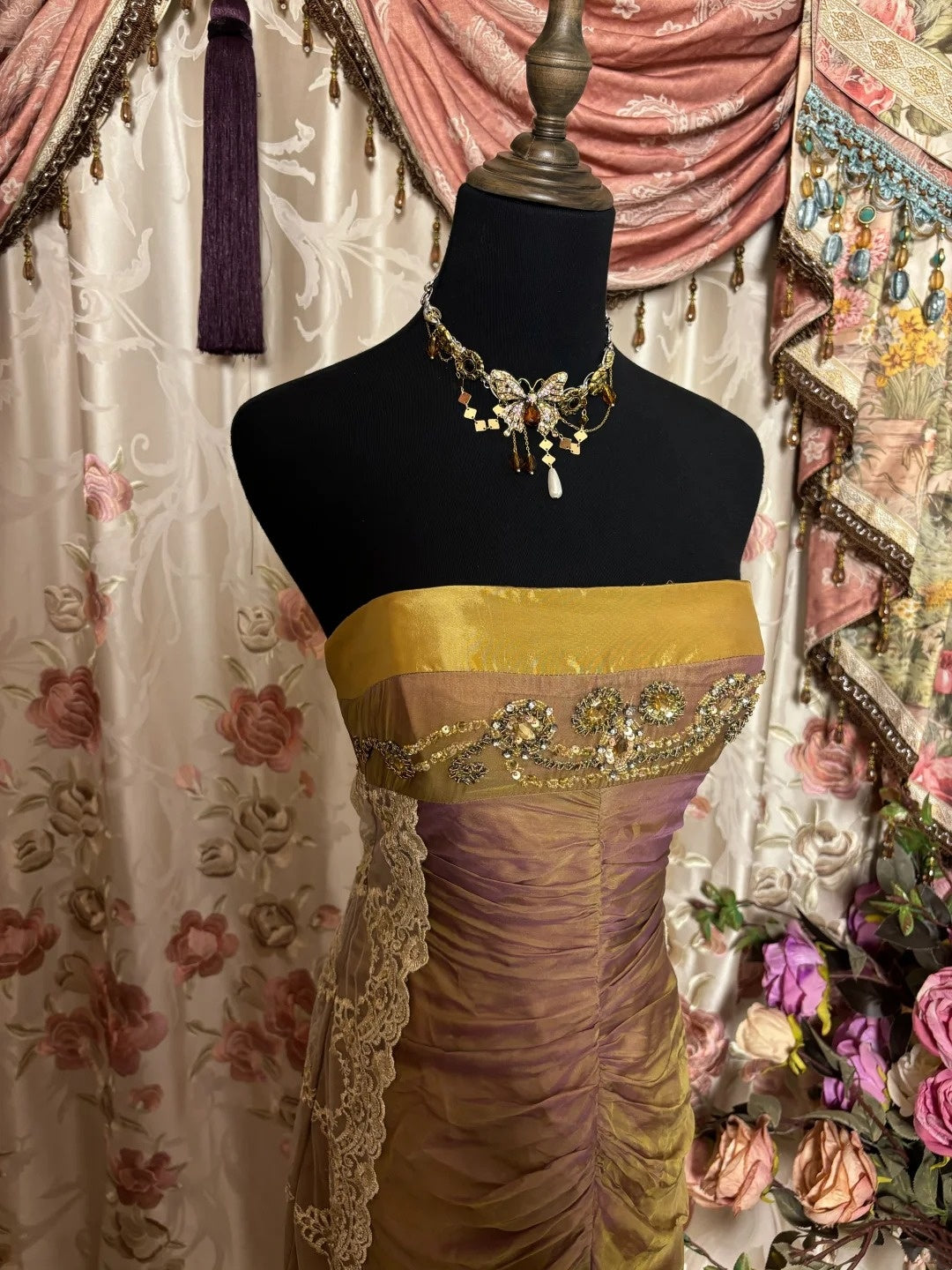 Dreamy Strapless Sheath Birthday Outfits Lace Sequins Crystals Ruched Homecoming Dress AP2888