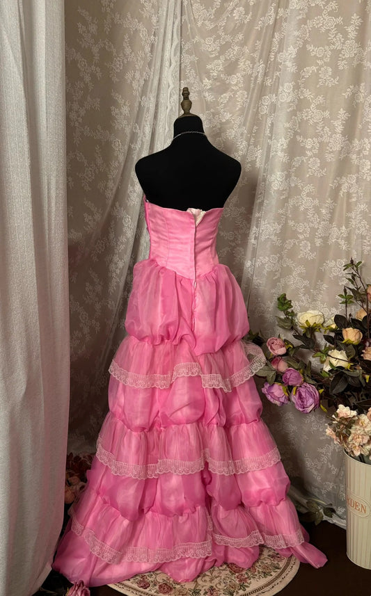 Simple A-Line Strapless Sweet 16th Gowns Sequins Lace Handmade Flower Pink Tiered Prom Dress AP2901