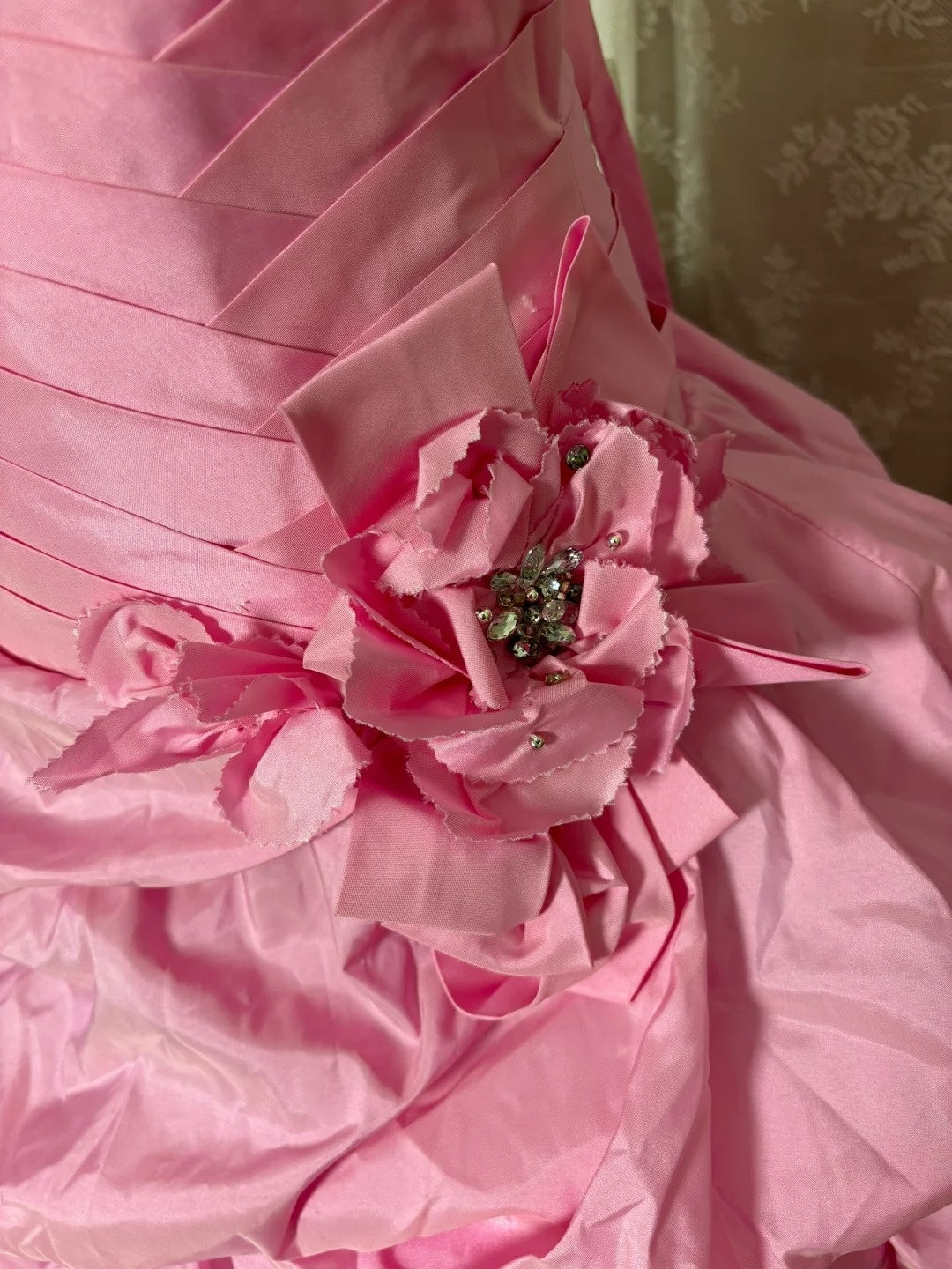 Stylish A-Line Strapless Sweet 16th Gowns Sequins Crystals Beads Handmade Flowers Pink Prom Dress AP2910