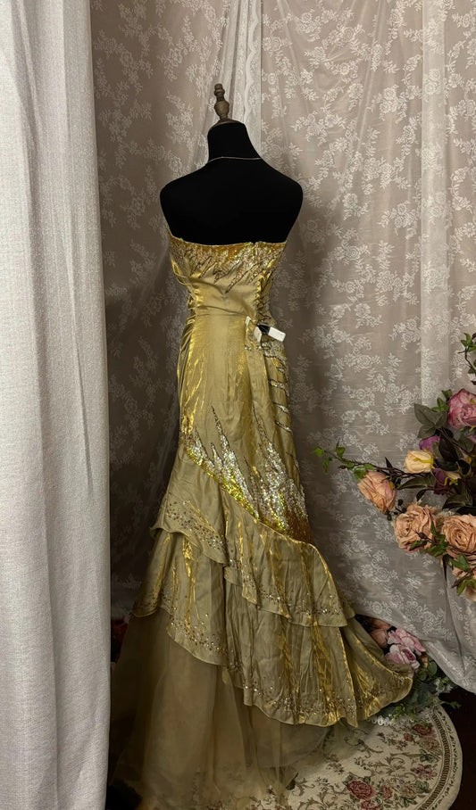 Ornate Strapless Mermaid Sweet 16th Gowns Sequins Tiered Ruched Prom Dress AP2928