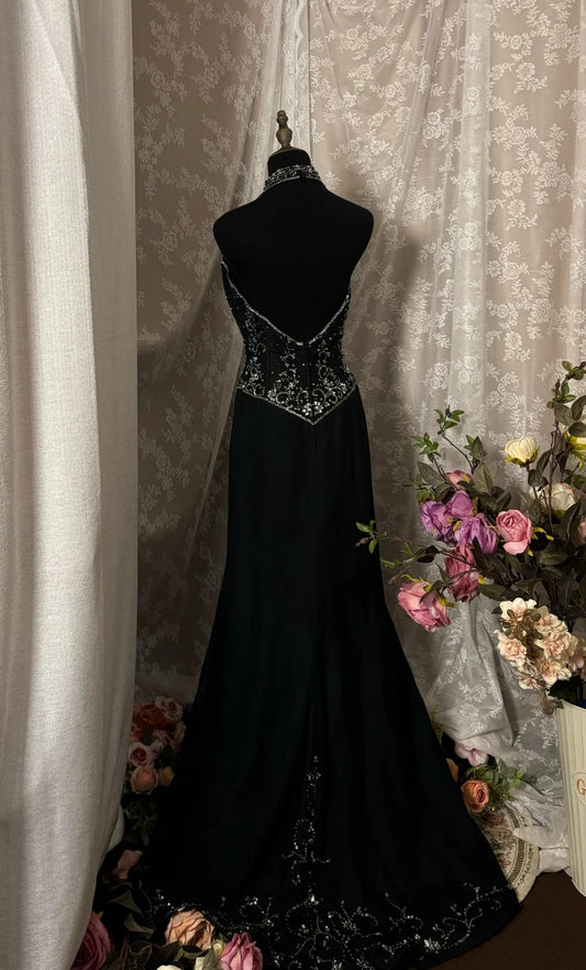 Fabulous Halter Neck Sheath Evening Gowns With Slit Sequin Rhinestone Black Prom Dress AP2929