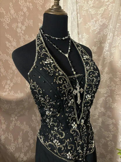 Fabulous Halter Neck Sheath Evening Gowns With Slit Sequin Rhinestone Black Prom Dress AP2929