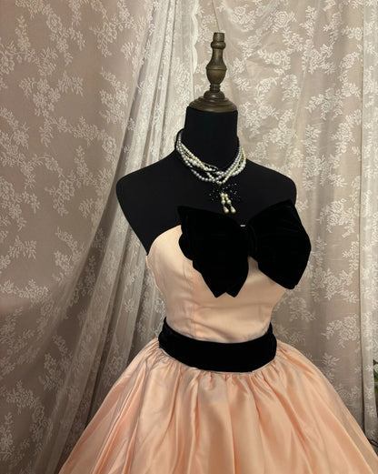 Cute A-Line Strapless Ball Gowns Bows Appliques Prom Dress AP2938