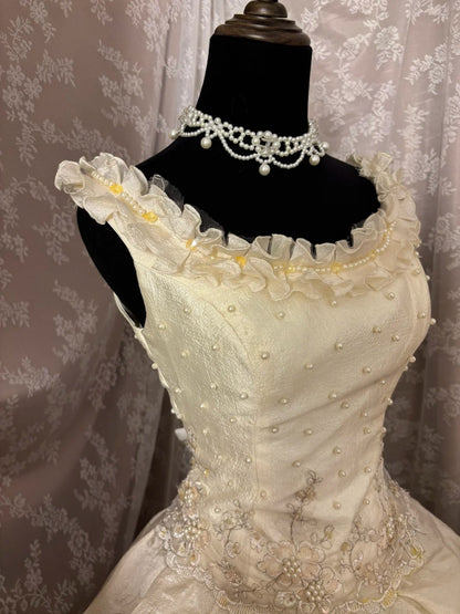 Artistic A-Line Spaghetti Strap Bridal Gowns Crystals Beads Appliques Pearls Wedding Dress AP2940