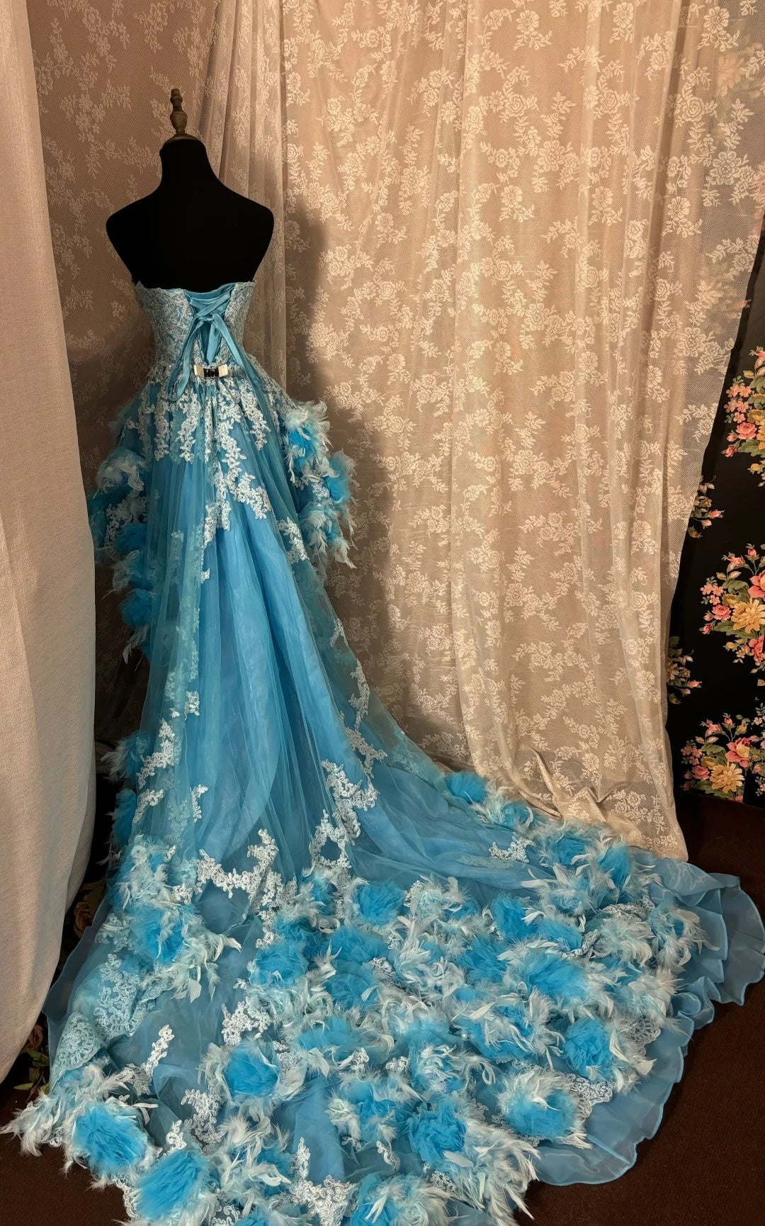 Fitted Strapless A-Line Birthday Dresses Feathers Appliques Sequins Beads Homecoming Dress AP2962