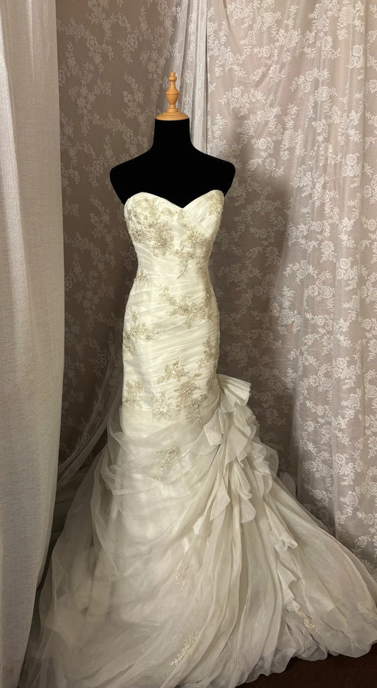 Glittering Strapless Mermaid Bridal Gowns Sequins Appliques Beads Tulle Train Wedding Dress AP2970