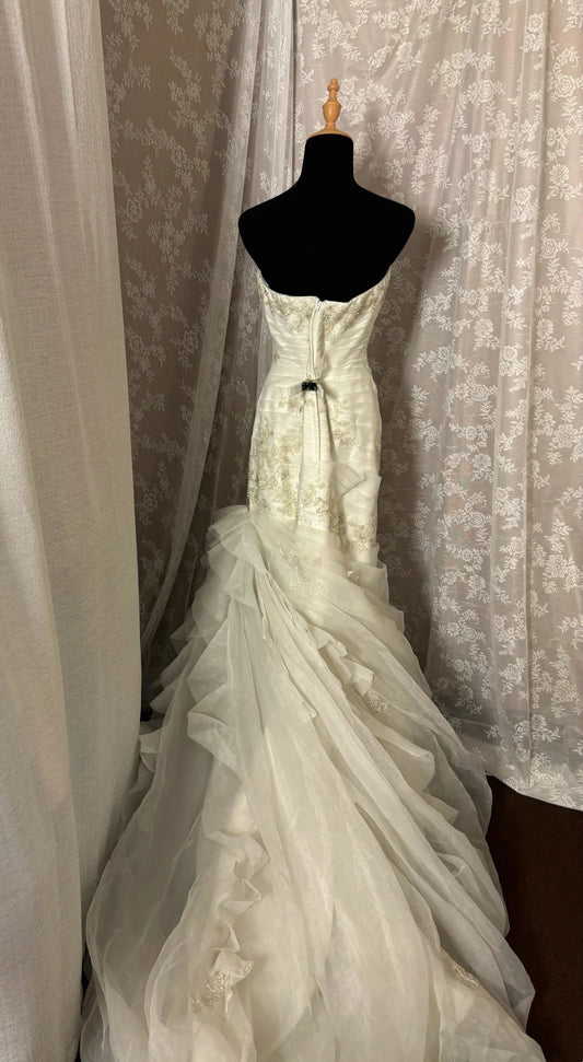 Glittering Strapless Mermaid Bridal Gowns Sequins Appliques Beads Tulle Train Wedding Dress AP2970