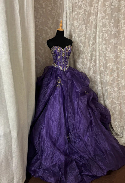 Fancy Sweetheart Neck A-Line Ball Gowns Crystals Sequins Purple Prom Dress AP2974