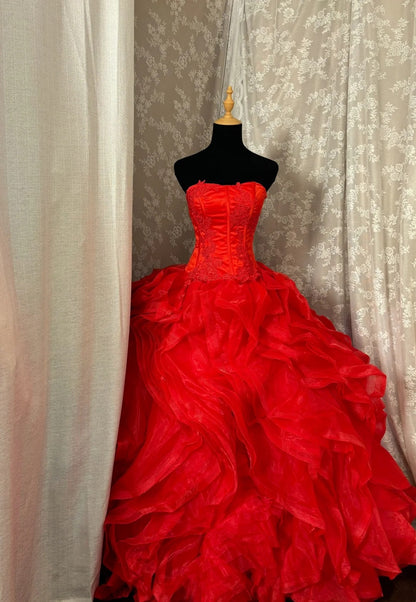 Dreamy Strapless A-Line Evening Dress Appliques Red Ruffles Tulle Prom Dress AP2992