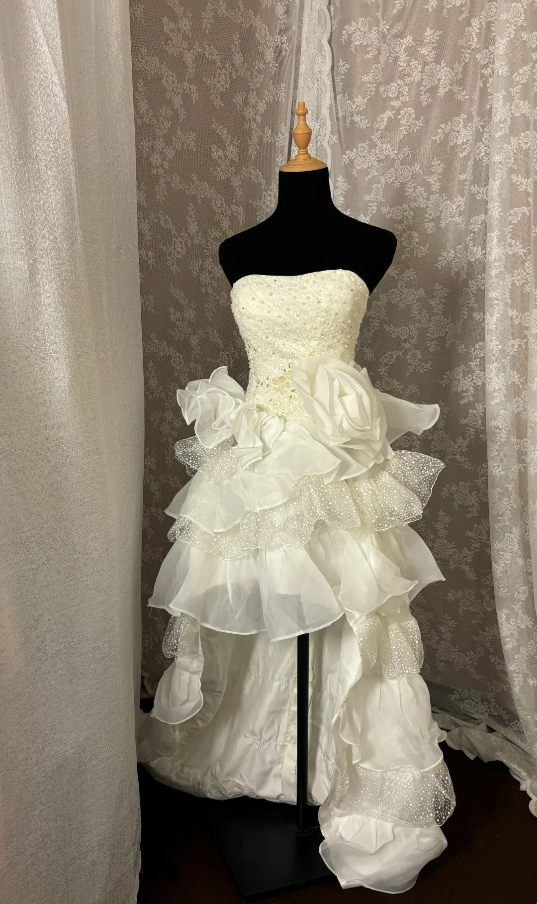 Alluring A-Line Strapless Bridal Gowns Handmade Flowers Beads Sequins Wedding Dress AP2995