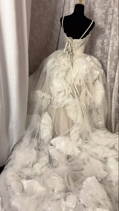 Glam A-Line Spaghetti Strap Bridal Gowns Beads Sequins Lace Handmade Flowers Long Wedding Dress AP2997