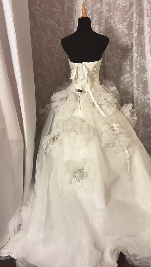 Glamorous Strapless A-Line Bridal Gowns Sequins Rhinestones Handmade Flowers Wedding Dress AP2998