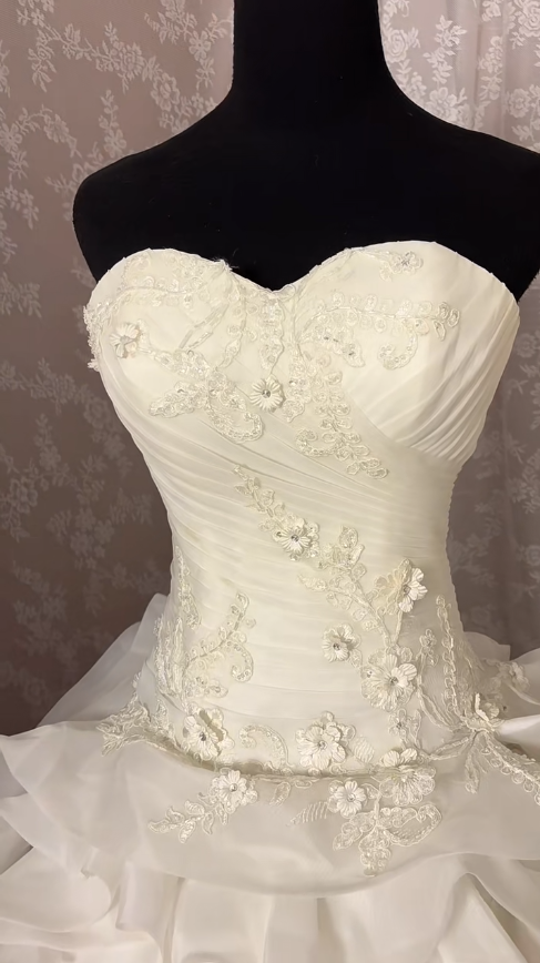 Dramatic Strapless A-Line Bridal Gowns Crystals Sequins Appliques Pleated Wedding Dress AP2999