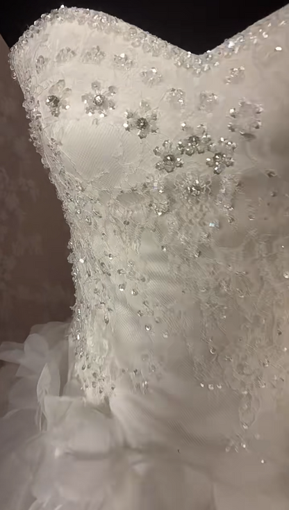 Unique Strapless A-Line Bridal Gowns Lace Appliques Crystals Sequins Wedding Dress AP3002