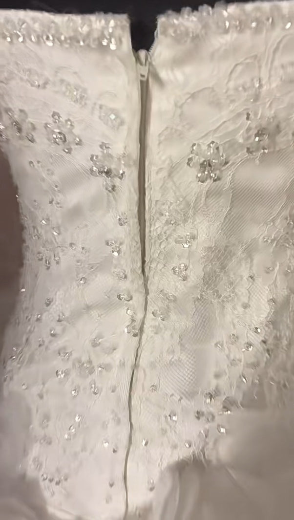 Unique Strapless A-Line Bridal Gowns Lace Appliques Crystals Sequins Wedding Dress AP3002