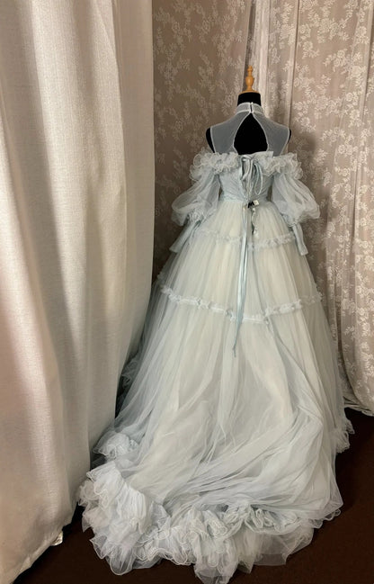 Fashionable High Collar A-Line Ball Gowns Appliques Ruffled Tulle Puffy Sleeve Prom Dress AP3003