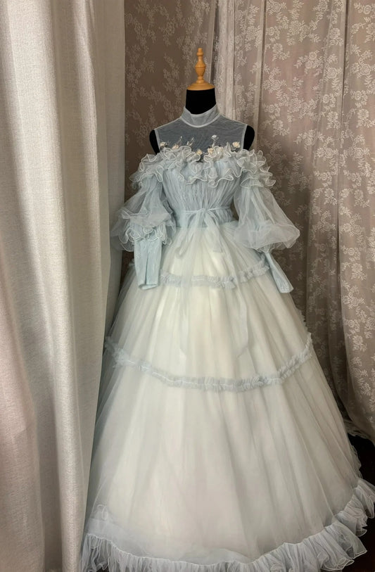 Fashionable High Collar A-Line Ball Gowns Appliques Ruffled Tulle Puffy Sleeve Prom Dress AP3003