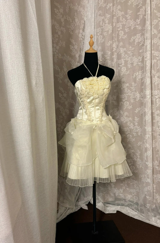 Adorable A-Line Halter Neck Birthday Dresses Handmade Flowers Appliques Homecoming Dress AP3012