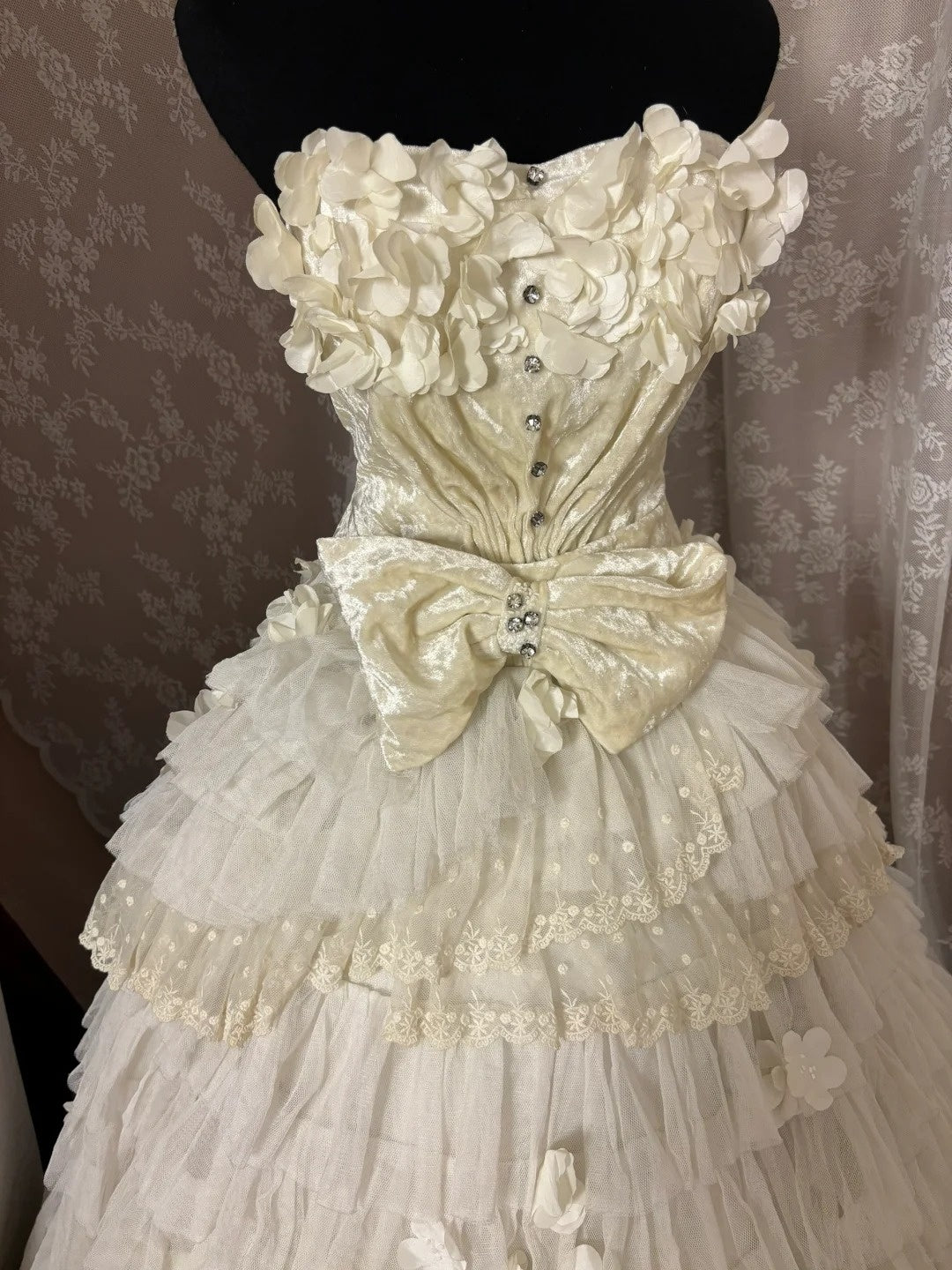 Stylish Strapless A-Line Ball Gowns Appliques Bow Crystals Tiered Prom Dress AP3014