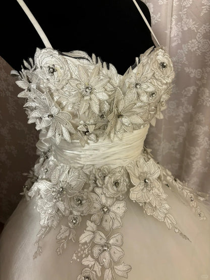 Flattering A-Line Spaghetti Strap Bridal Gowns Appliques Crystals Sequins Tulle Wedding Dress AP3016