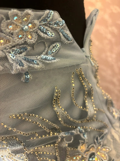 Modern Strapless A-Line Evening Gowns Sequins Beads Appliques Lace Prom Dress AP3022