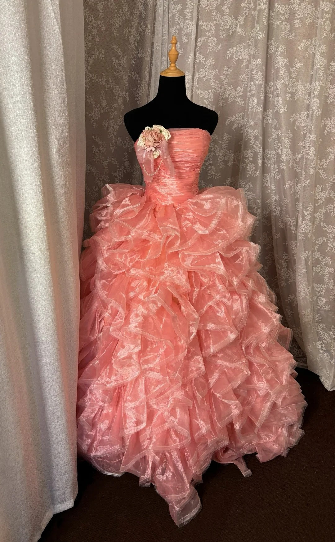 Pretty Strapless A-Line Evening Gowns Handmade Flowers Beading Ruffles Prom Dress AP3024