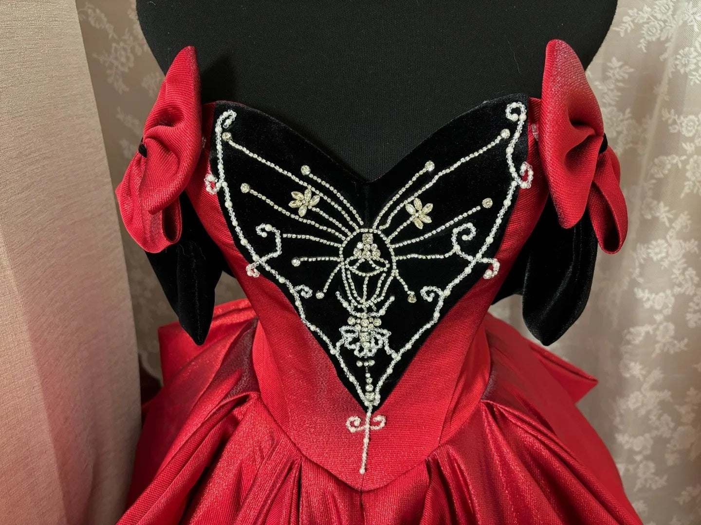 Hot Girls Off Shoulder A-Line Evening Gowns Bows Crystals Prom Dress AP3028