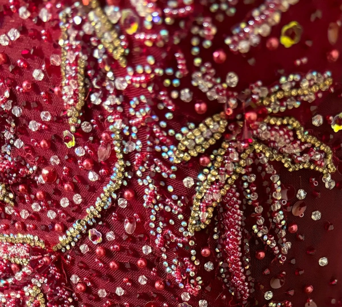 Luxury A-Line Jewel Neck Evening Gowns Sequins Appliques Beads Tulle Prom Dress AP3035