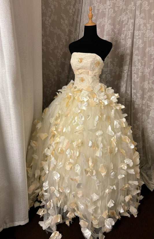 Graceful Strapless A-Line Evening Gowns Sequins Appliques Tulle Prom Dress AP3036