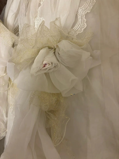 Cute Halter Neck A-Line Evening Gowns Appliques Sequins Handmade Flowers Ruffled Prom Dress AP3041