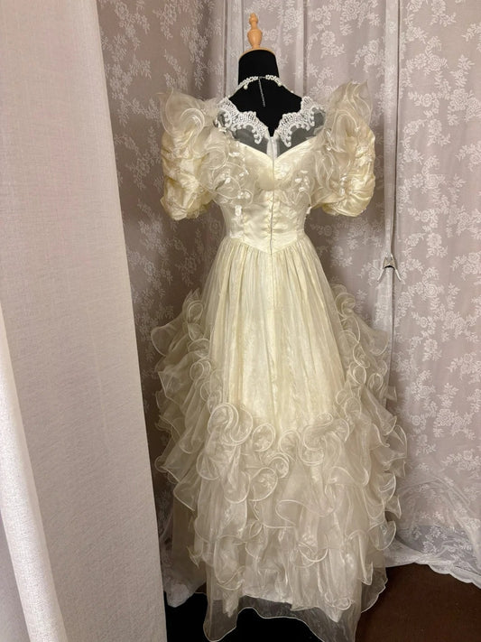 Sheen V Neck A-Line Sweet 16th Gowns Lace Sequins Beads Appliques Ruffled Prom Dress AP3046