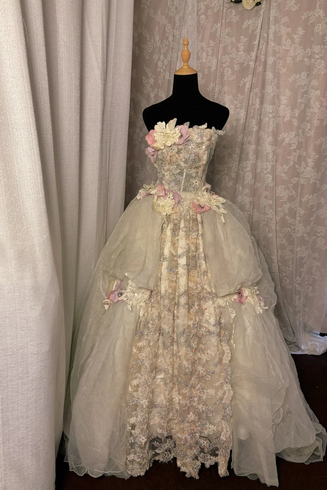 Gorgeous Strapless A-Line Sweet 16th Appliques Sequins Handmade Flowers Prom Dress AP3048