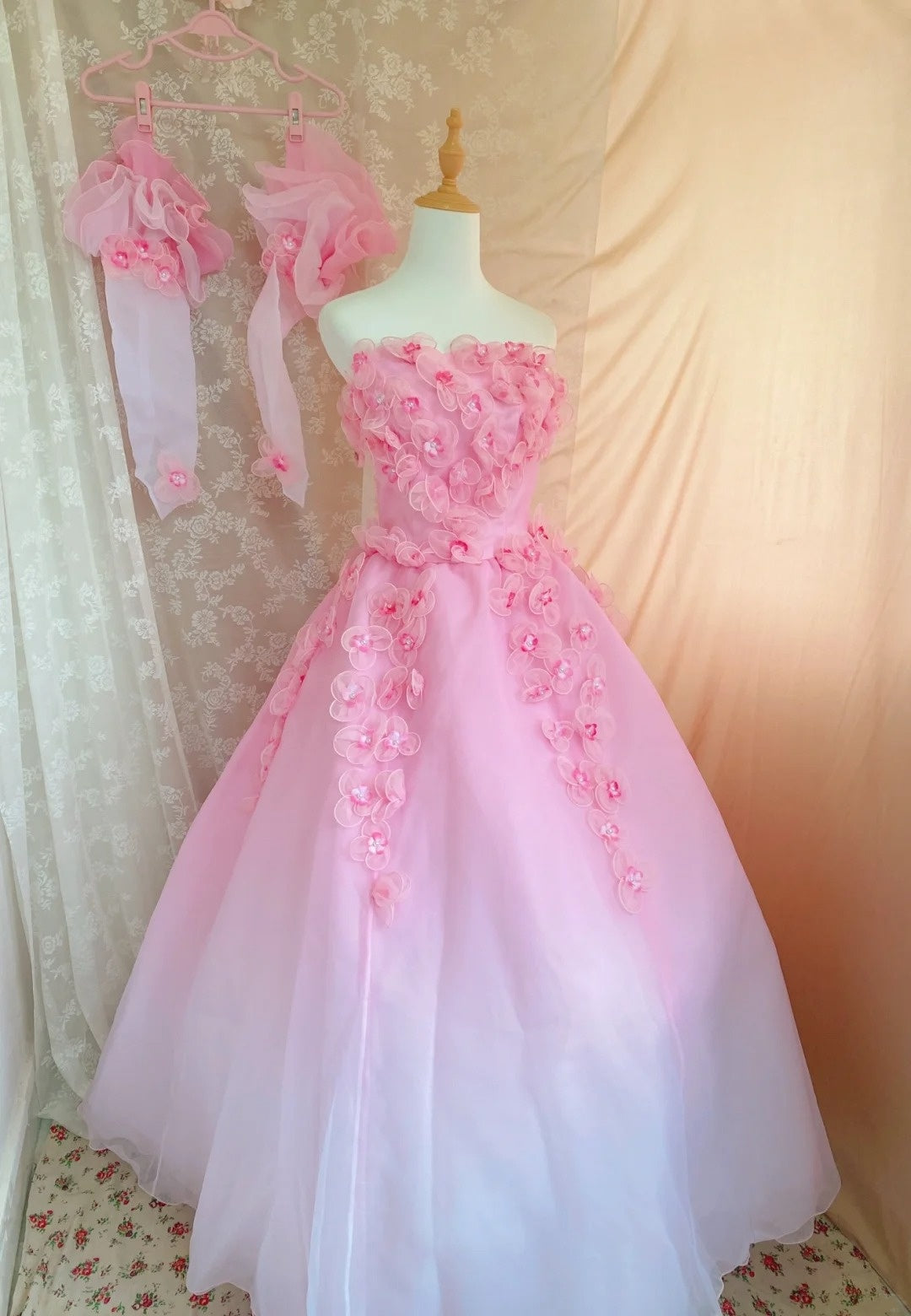 Ombre Strapless A-Line Sweet 16th Gowns Pearls Handmade Flowers Prom Dress AP3062