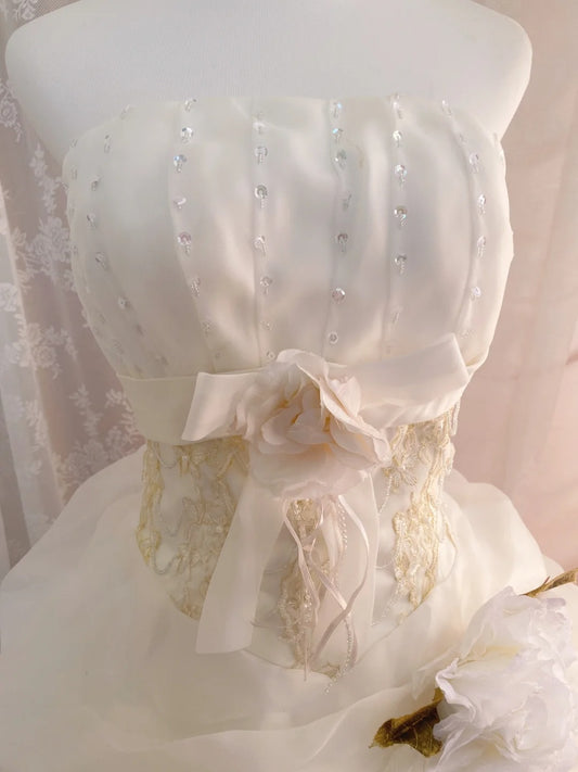 Exquisite A-Line Strapless Bridal Gowns Handmade Flowers Sequins Lace Beadings Wedding Dress AP3063