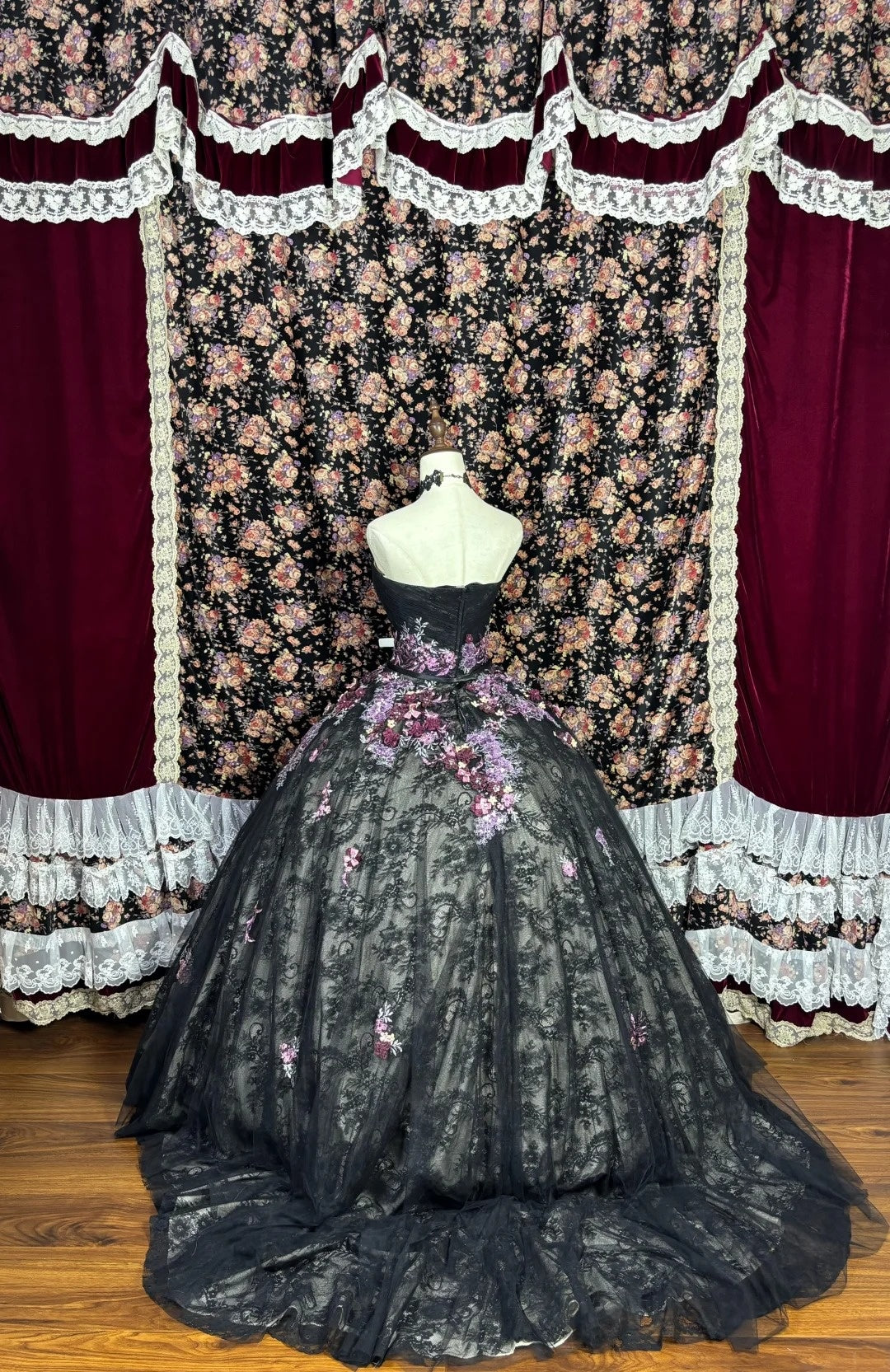 Stylish Strapless A-Line Sweet 16th Dresses Lace Sequins Appliques Embroidery Prom Dress AP3068