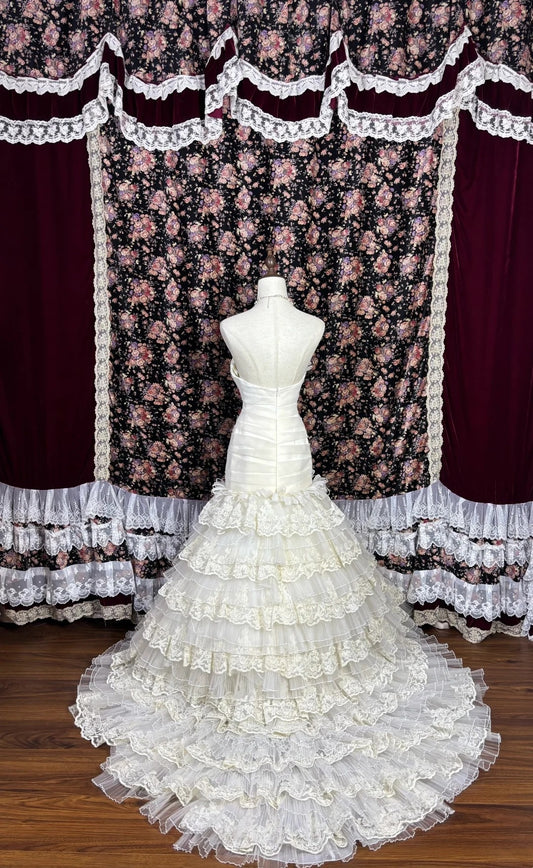 Modern Strapless Mermaid Tiered Bridal Gowns Rhinestones Lace Pleated Wedding Dress AP3075