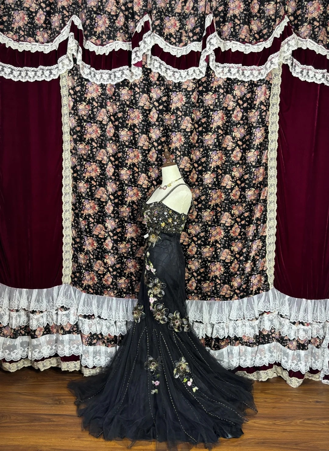 Fancy Spaghetti Straps Mermaid Evening Gown Rhinestones Appliques Sequins Handmade Flowers Prom Dress AP3079