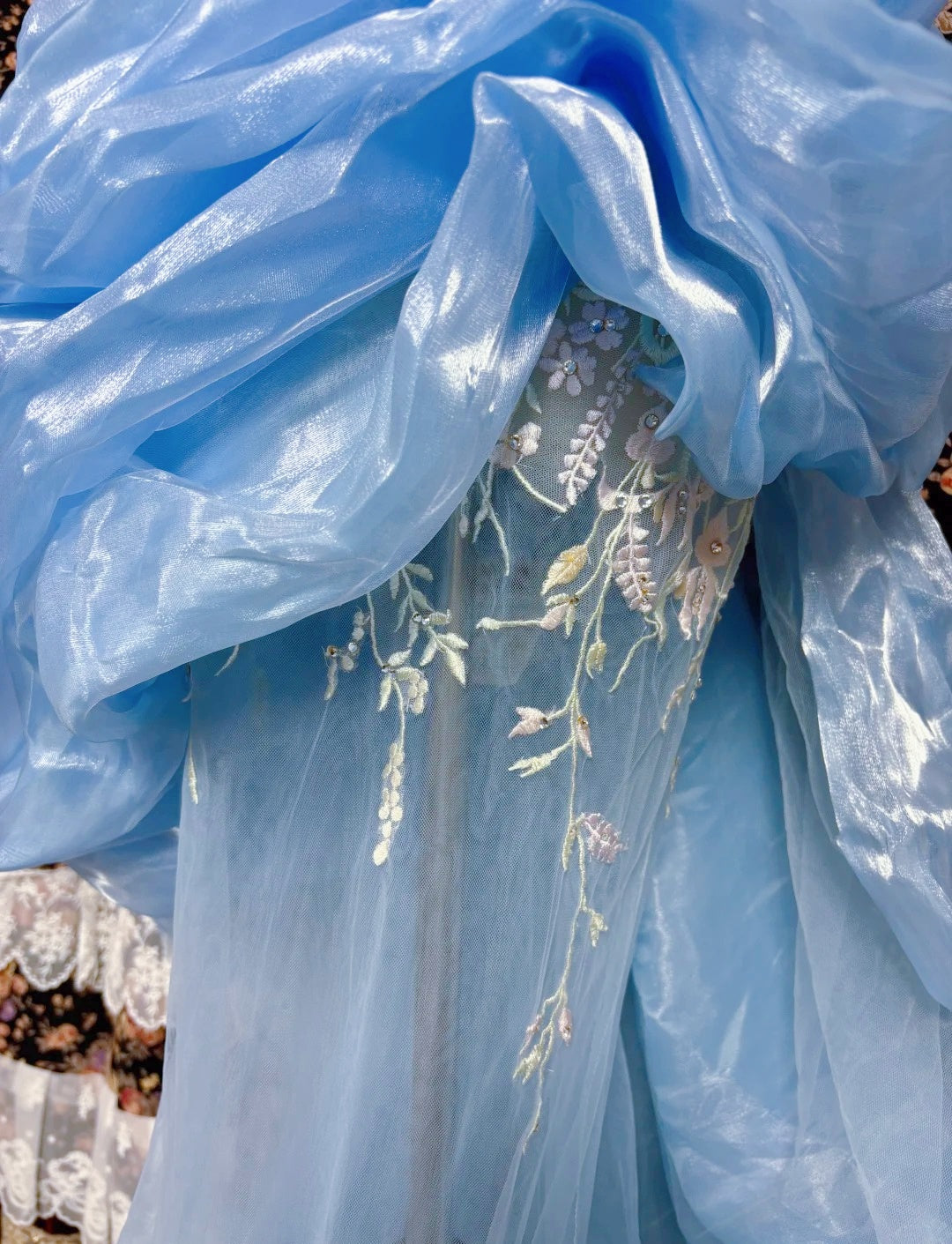 Delicate Illusion Neck Mermaid Evening Gowns Sequins Appliques Tulle Prom Dress AP3080