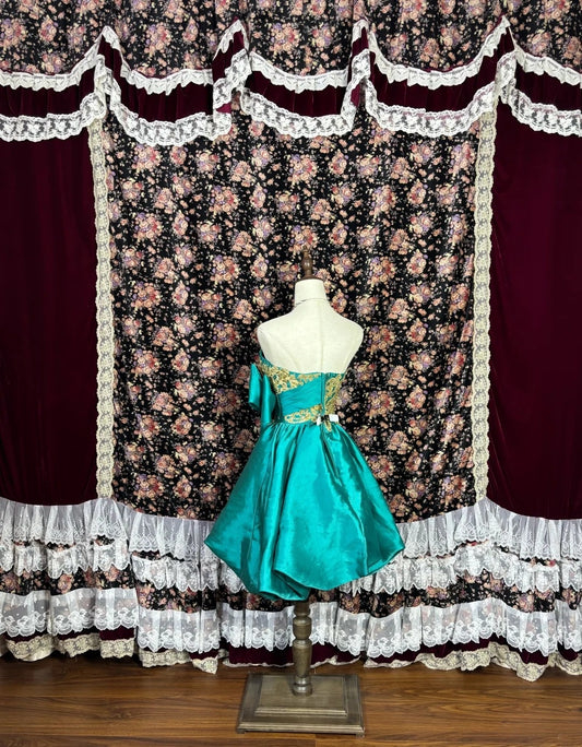 Vintage Strapless A-Line Birthday Gowns Sequins Beads Appliques Bow Homecoming Dress AP3081