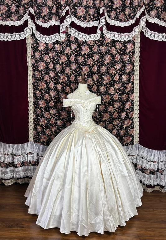 Romantic Off-Shoulder Bridal Gowns A-Line Beads Crystals Bows Wedding Dress AP3084